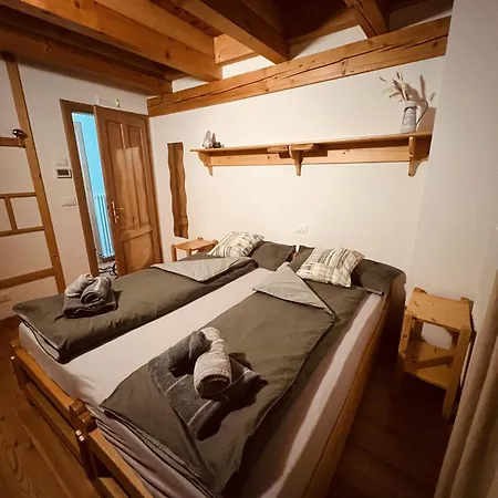 イン La Culla Stube